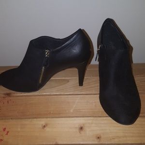 Black heel booties